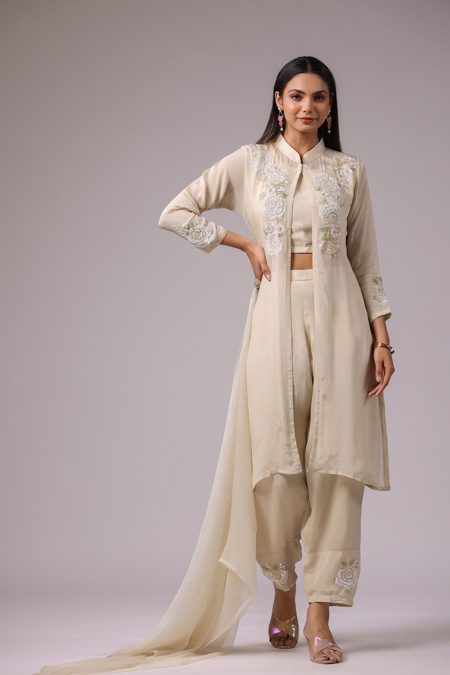 SummerFalling-Beige Gold Floral Embroidered Chinon Silk Cape Set