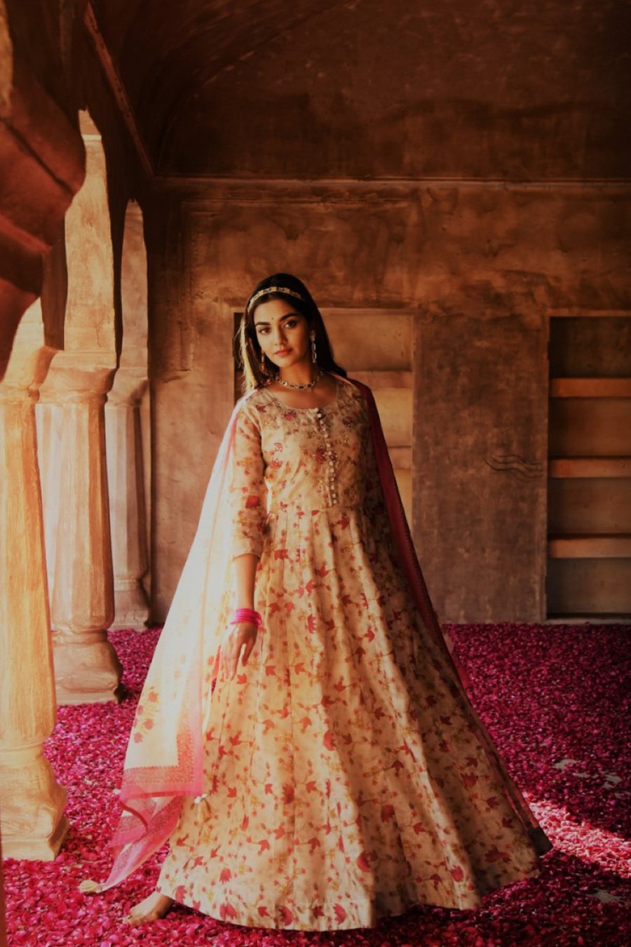 SummerFalling-Beige Ethnic Embellished Anarkali Set with Dupatta