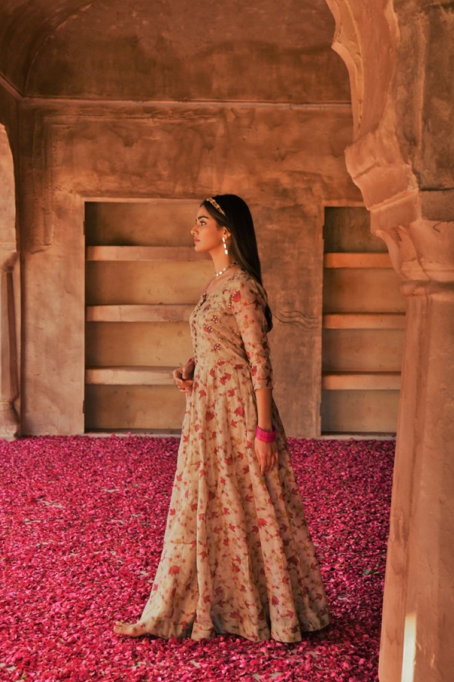 SummerFalling-Beige Ethnic Embellished Anarkali Set with Dupatta