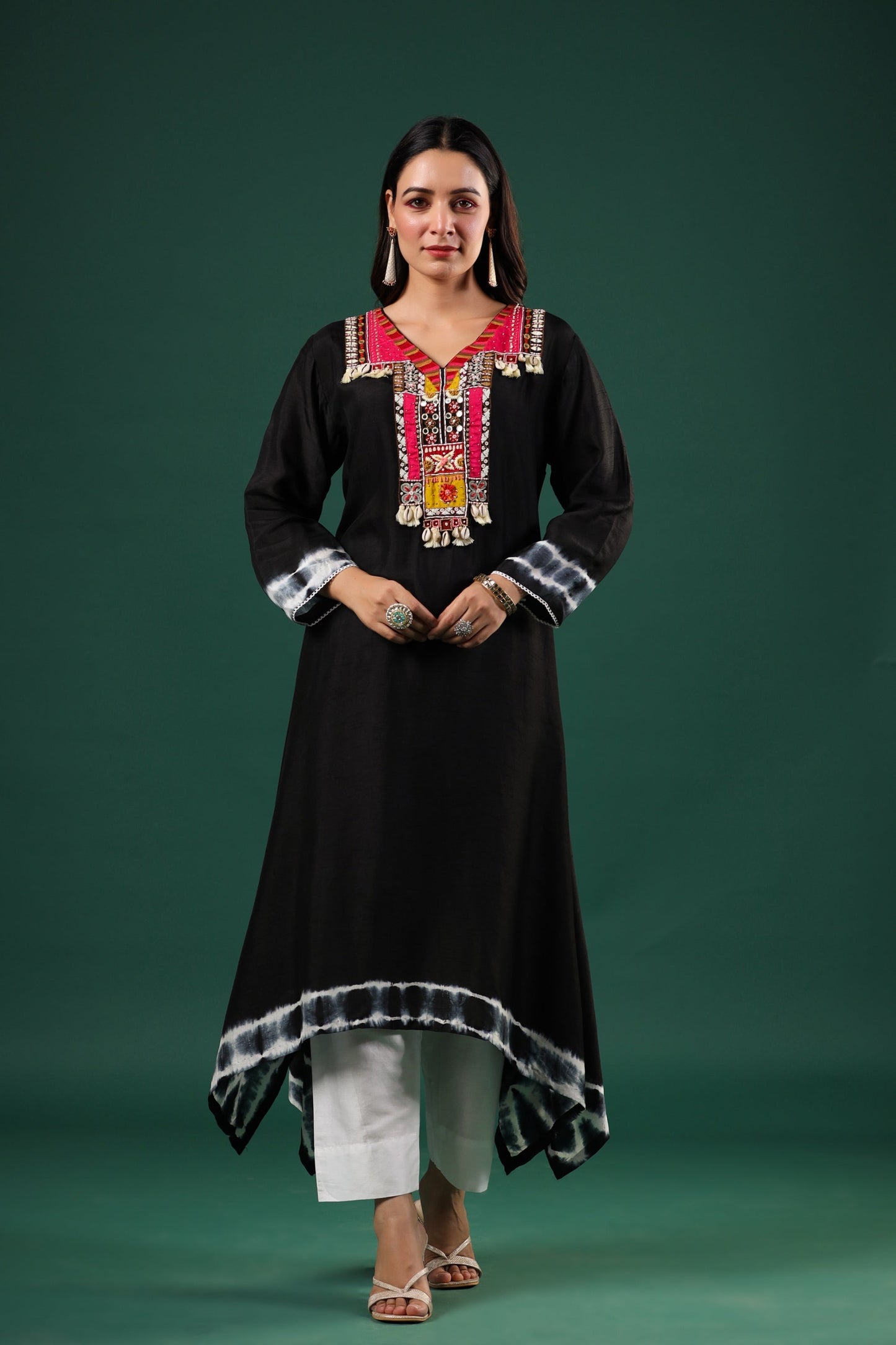 SummerFalling-Black Embellished Dola Silk Pants Set