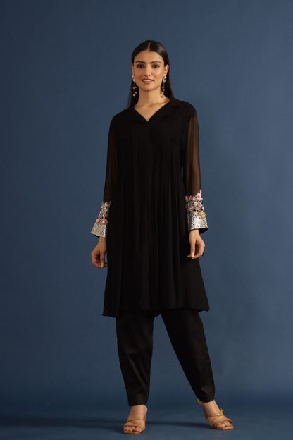 SummerFalling-Black Embellished &amp; Pleared Tunic with Pants