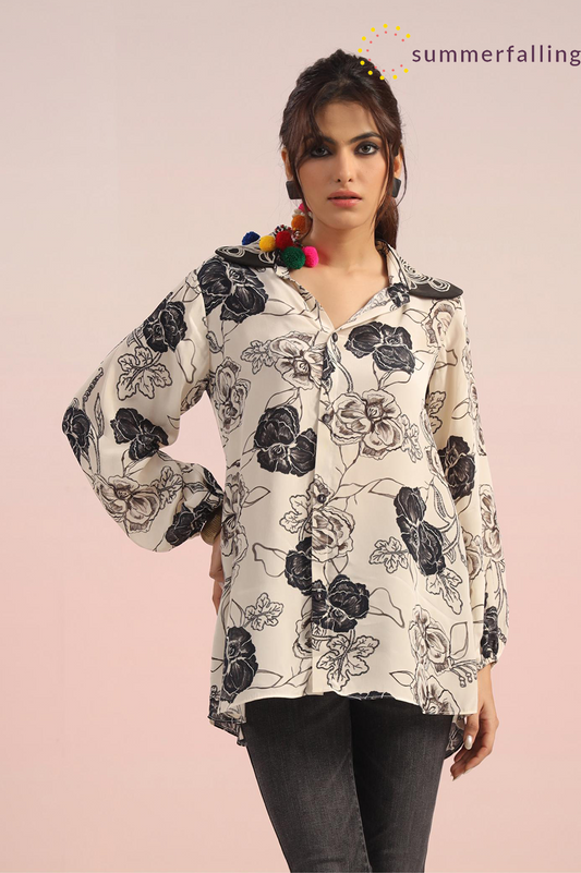 SummerFalling-Black & White Floral Printed Crepe Silk Short Top