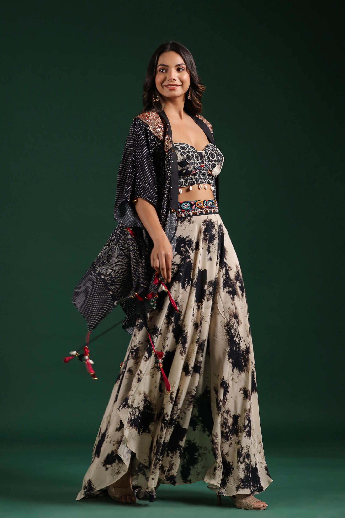 SummerFalling-Black & Pearl White Digital Printed Premium Silk Cape Set