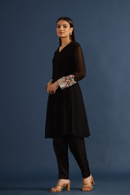 SummerFalling-Black Embellished &amp; Pleared Tunic with Pants