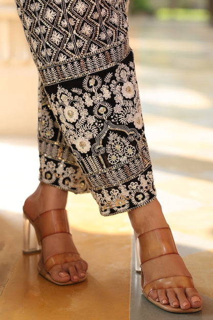 SummerFalling-Black Chic Chikankari Embroidered Kaftan Tunic Co-Ord Set