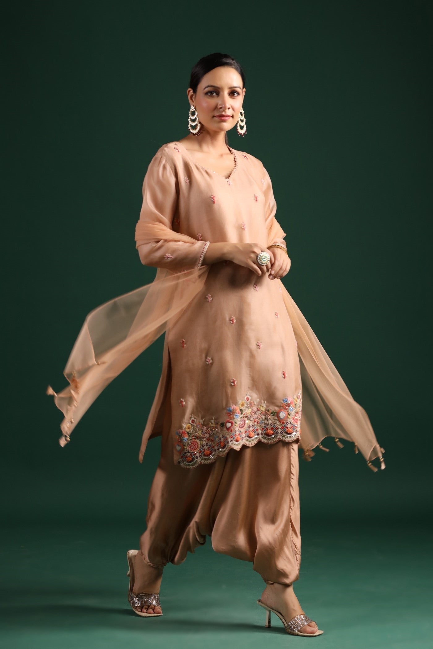 SummerFalling-Beige Organza Silk Kurta Set