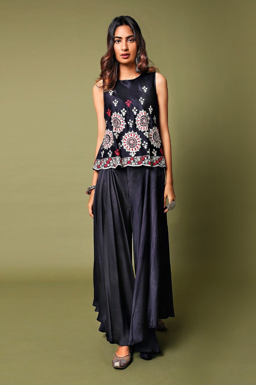 SummerFalling-Bias Top With Waterfall Pants
