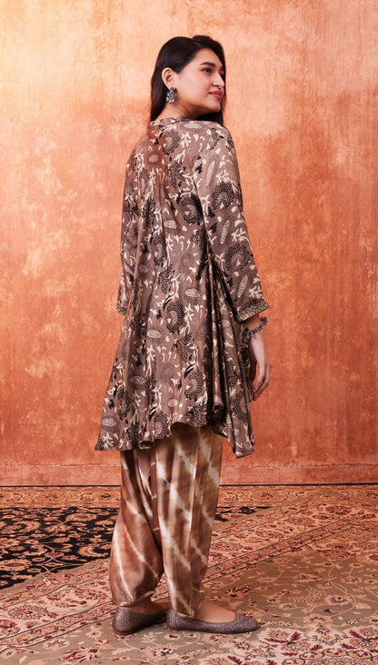 SummerFalling-Beige Ajrakh Printed Habutai Silk Kurta Salwar Set