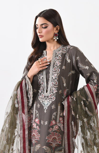 SummerFalling-Amira MS24-565