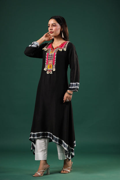 SummerFalling-Black Embellished Dola Silk Pants Set
