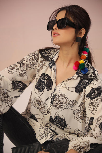 SummerFalling-Black & White Floral Printed Crepe Silk Short Top
